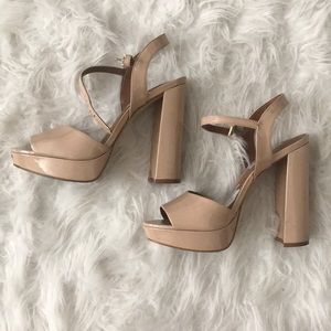 STEVE MADDEN Nude Platforms